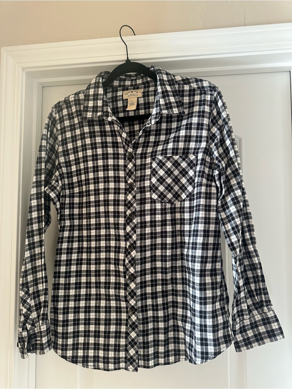Black & White Plaid Button-Down Shirt - Classic Long Sleeve